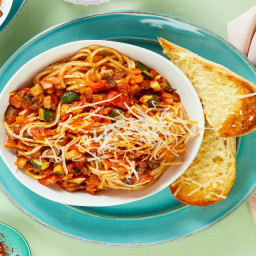 Cremini and Zucchini Spaghetti with Parmesan Garlic Bread