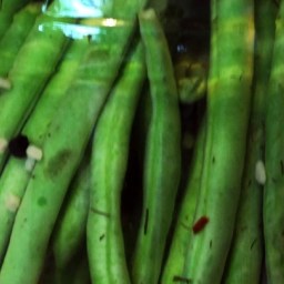 crisp-pickled-green-beans-1302187.jpg