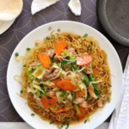 Crispy Noodles with Chicken