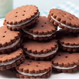Crème-Filled Chocolate Sandwich Cookies