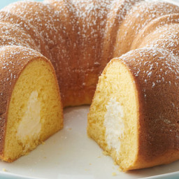 Crème-Filled Golden Bundt Cake