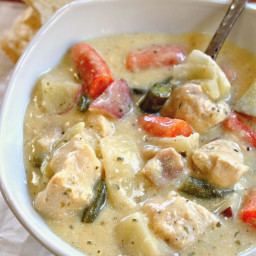 crock-pot-creamy-chicken-stew-1743778.jpg