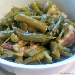 Crock-Pot Easy Green Beans and Bacon Recipe