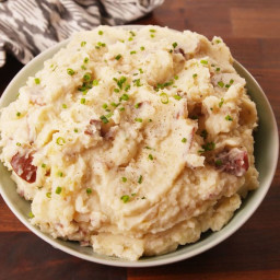 Crock-Pot Garlicky Mashed Potatoes