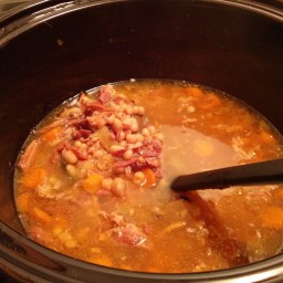 Crock Pot Ham-Bean Soup