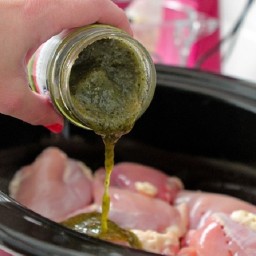 Crock Pot Pesto Ranch Chicken Thighs