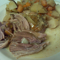 crock-pot-pork-roast-potatoes-and-carrots-2546340.jpg