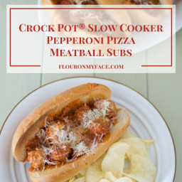 Crock-Pot® Slow Cooker Pepperoni Pizza Meatball Subs