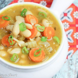 Crock Pot Vegetarian White Bean Soup