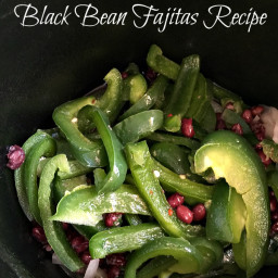 Slow-Cooker Black Bean Fajitas
