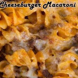 Crockpot Cheeseburger Macaroni Casserole