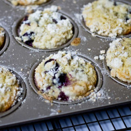 Crumb Topped Blueberry Muffins