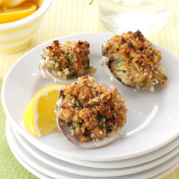 crumb-topped-clams-recipe-1300257.jpg
