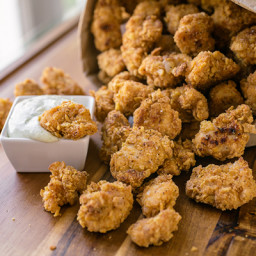 Crunchy-Baked Garlic “Popcorn” Chicken with Creamy Parmesan-Ranch Dipping S