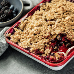 Crunchy Berry Almond Crumble