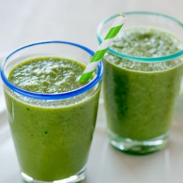 Cucumber-Cantaloupe Green Smoothie