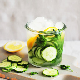 Cucumber Water with Lemon