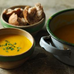Curried carrot soup