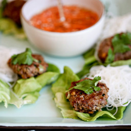 Curry-Scented Grilled Beef Lettuce Wraps