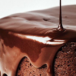 Dark Chocolate Cake With Red Wine Glaze