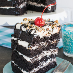 dark-chocolate-layer-cake-1604428.jpg