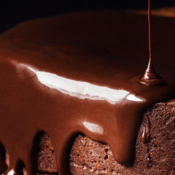 darkest-chocolate-cake-with-re-795366-d81649b68594a68db660b03c.jpg