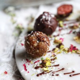 Date, Almond and Apricot Bliss Balls