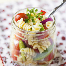 Delicious and easy pasta salad