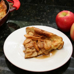 Delicious Oven Baked Apple Cinnamon Pancake