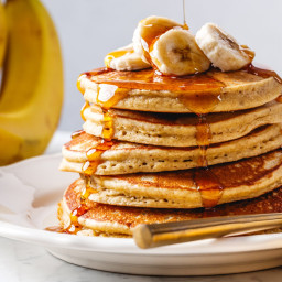 Ditch the Flour! These Banana Oatmeal Blender Pancakes Will Blow Your Mind