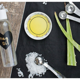DIY Hydrating Magnesium Oil With Less Sting