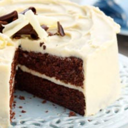double-choc-fudge-cake-with-white-chocolate-buttercream-2712891.jpg