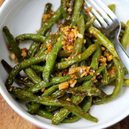 Dry-Fried Green Beans with Garlic Sauce