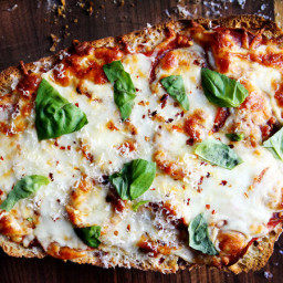 Easiest Pizza Ever (Loaf Bread Pizza)