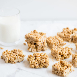EASY 4-Ingredient Cereal Bars