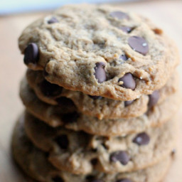 Easy 5 Ingredient Chocolate Chip cookies