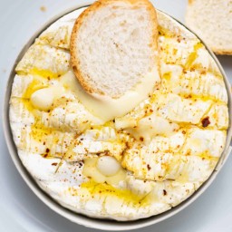 Easy Air Fryer Baked Camembert • Ambitious Foodie