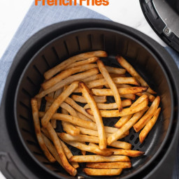 Easy Air Fryer Frozen Fries Recipe {CRISPY}