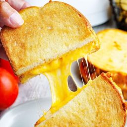 Easy Air Fryer Grilled Cheese Sandwich Recipe
