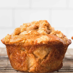 Easy Apple Oatmeal Muffins