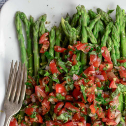 Easy Asparagus Recipe with Mediterranean Salsa 
