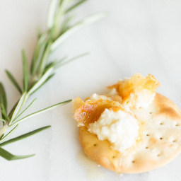 Easy Baked Goat Cheese and Honey Appetizer