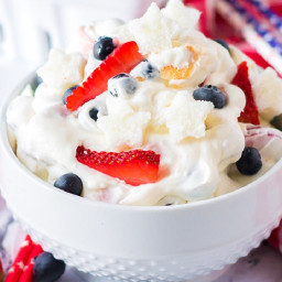 Easy Berry Cheesecake Fluff