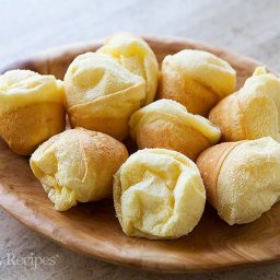 easy-brazilian-cheese-bread-1332103.jpg
