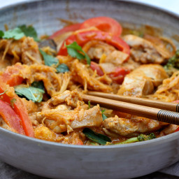 Easy Chicken Panang Curry Noodle Bowls