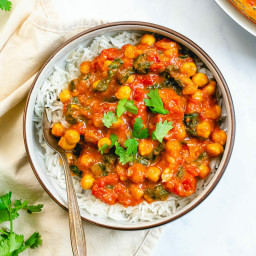Easy Chickpea Curry – A Couple Cooks