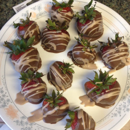 Easy chocolate covered strawberries (no double boiler)