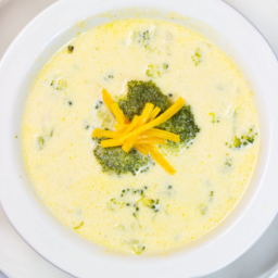 Easy Creamy Broccoli Cheddar Soup