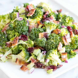 Easy Creamy Broccoli Salad with Bacon
