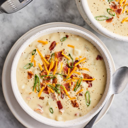 Easy, Creamy Instant Pot Potato Soup 